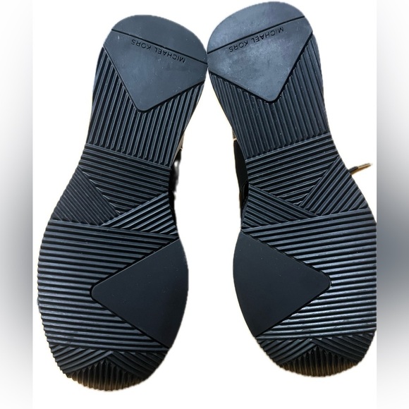 MICHAEL Michael Kors Women's Liv Trainer Logo Sneakers, 8.5M - Picture 7 of 15